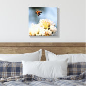 Bee Floral  Canvas Print (Insitu (Slaapkamer))