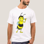 Bee in Darts met Dart T-shirt (Voorkant)