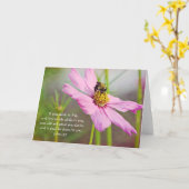 Bee op de Roze Kaart van de Manuscript van Cosmos (Gele Bloem)