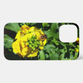 Bee op gele bloemen iPhone hoesje (Achterkant horizontaal)