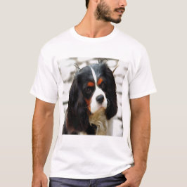 Beeltenis: A King Charles Cavalier Spaniel T-shirt
