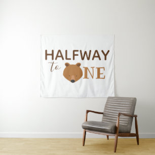 Beer Halverwege Eén Baby Halve Verjaardag Wandkleed