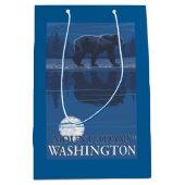 Beer in Moonlight - Mount Adams, Washington Medium Cadeauzakje (Voorkant)