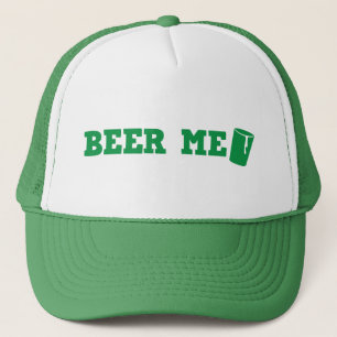 BEER ME groen ontwerp voor St Patricks day Trucker Pet