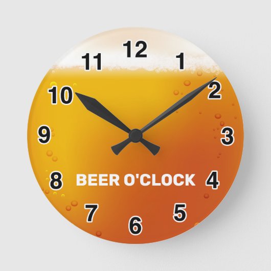 BEER O'CLOCK ROUND Wall Clock Ronde Klok (Voorkant)