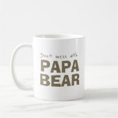 Beer van bruin papa's Minimalistische Mok van typo (Links)