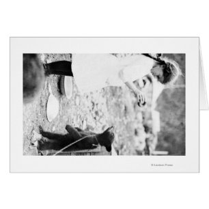 Beer voor het geven van voeding aan meisjes in het