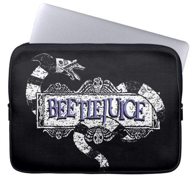 Beetlesap | Sandworm Coiled on Beetlesap Logo Laptop Sleeve (Voorkant)