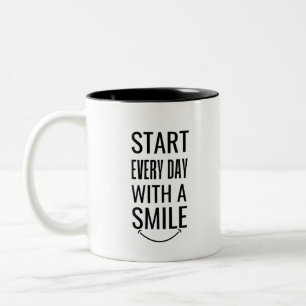 Begin elke dag met een glimlach tweekleurige koffiemok