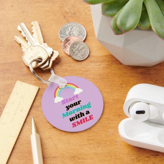 Begin je ochtendgloren met een Smile Button Sleute Sleutelhanger (Bureau)