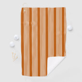 Beige and burnt orange five stripe pattern golfhanddoek (Insitu)