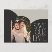 Beige Black Chic Modern Arch Photo Wedding Briefkaart (Voorkant)