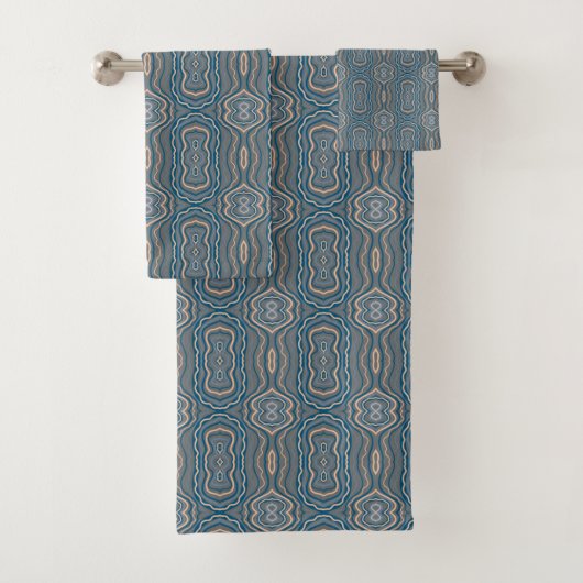 Beige Blue en Grey Alternative Pattern Design Bad Handdoek (Insitu)