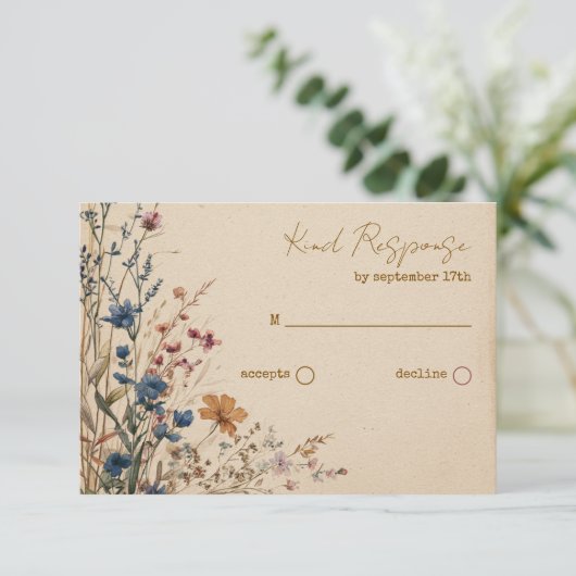Beige Border Rustic Boho Wildflower QR-code RSVP Kaartje (Staand voorkant)