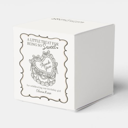 Beige Bow Retro Hart Coquette Taart Verjaardag Bedankdoosjes (Achterkant)