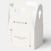 Beige Bruin Eenvoudig Monogram Bruiloft Bedankdoosjes (Geopend)