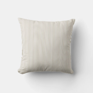 Beige en witte tikkelstreep kussen