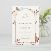 Beige Floral Élégant Enregistrer la date Carte Inv (Debout devant)