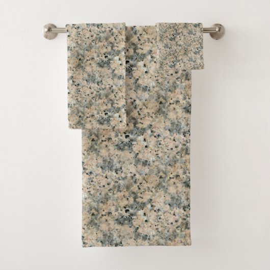 Beige & Foggy Grey Marble Patterned Bad Handdoek (Insitu)