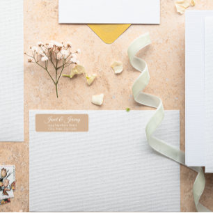 Beige gestileerde namen bruiloft retour adres etiket