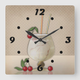 Beige grunge retro  cocktailglazen kers p vierkante klok