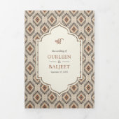 Beige Ikat Alles in een Anand Karaj Sikh bruiloft Drieluik Uitnodiging (Cover)