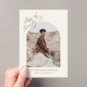 Beige Klasse van 2025 Arch Photo Afstuderen Acryl Uitnodigingen