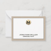 Beige Linen Gold Initiaal Monogram Notitiekaartje (Voorkant)