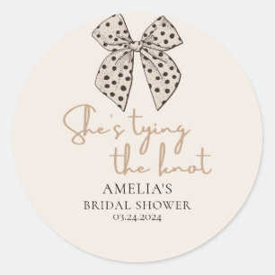Beige strik Bezig met Knoop Bruidsborrel Ronde Sticker