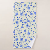 Beige towel with blue flowers - Elegant bath towel (Serviette de bain)