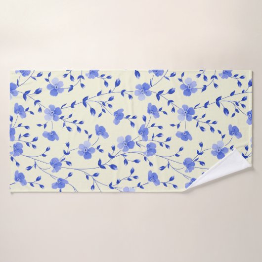 Beige towel with blue flowers - Elegant bath towel Badhanddoek (Badhanddoek)