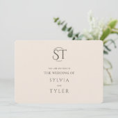 Beige Typografie Crest Monogram Bruiloft Kaart (Staand voorkant)