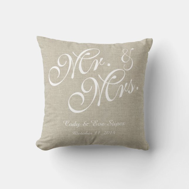 Beige White Linen Mr. en Mrs Wedding Pillow Kussen (Voorkant)