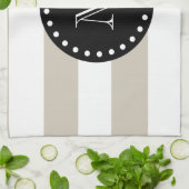 Beige White Stripes Pattern, Black Monogram Theedoek (Gevouwen)