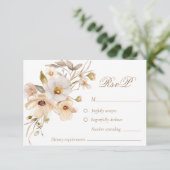 Beige Wildflowers Neutral Boho Wedding RSVP Kaart (Staand voorkant)