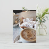 Beignets et carte plat café (Debout devant)