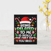 Being Related To Me Funny Christmas Family Xmas Pa Kaart (Gele Bloem)