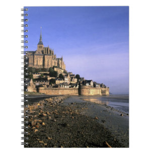 Bekende eilandvesting Le Mont St. Michel in Notitieboek