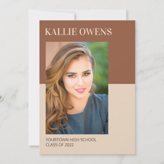 Bekendmaking van het Afstuderen van Brown Tan 2 (Voorkant)