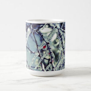 Beker met bevroren bessen koffiemok