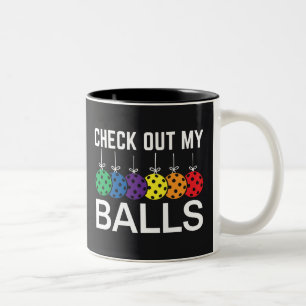 Bekijk mijn ballen tweekleurige koffiemok