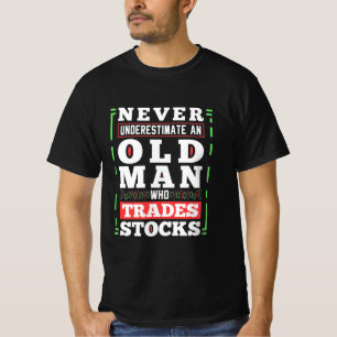 Beleggingskracht van een oud Man dat voorraden ver T-shirt