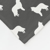 Belgische Tervuren Dog Silhouettes Pattern Gray Fleece Deken (Hoek)