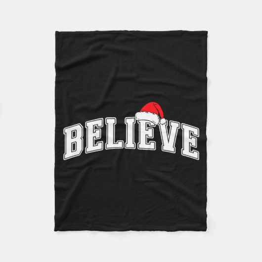 Believe Christmas Varsity Text With Santa Hat Fami Fleece Deken (Voorkant)