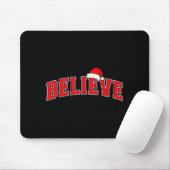 Believe Christmas Varsity Text With Santa Hat Fami Muismat (Met muis)