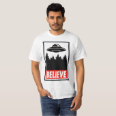 Believe UFO  T-shirt (Voorkant volledig)