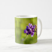 Belle alimentation Bee Coffee Mug (Devant droit)