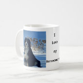 Belle Birdie le Bernedoodle Coffee Mug (Devant gauche)