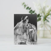 Belle carte postale Vintage mariée (Debout devant)