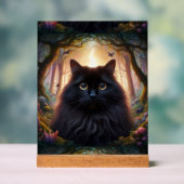 Belle chatte noire et fluide aux yeux dorés (Neutre)